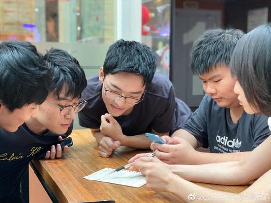 中国电竞用户规模突破五亿，半年收入超七百亿引发关注